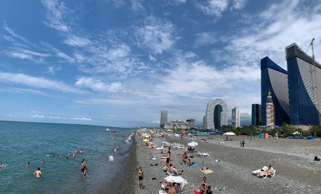 Orbi City Elit Class Suit Batumi Exteriör bild